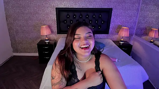 Scarlett  Johanson online show from 03/21/25, 06:27