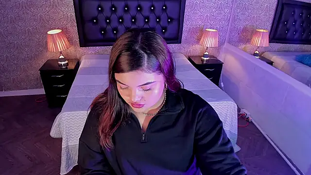 Scarlett  Johanson online show from 03/22/25, 03:30