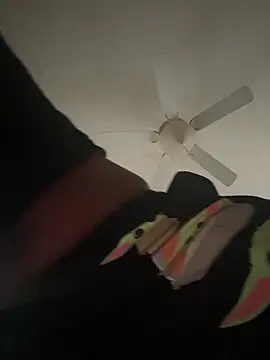 Snapshot of Dymmmm chatting on 03/09/25, 10:52 Dymmmm online show from 03/09/25, 10:52