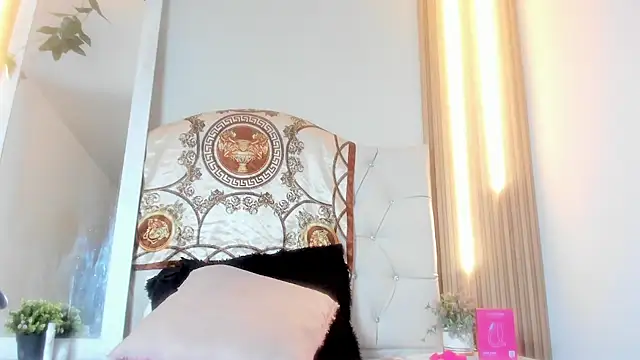 Alexa Bravva online show from 04/02/26, 03:26