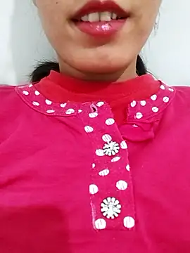 saraaxx1 online show from 11/14/25, 09:52