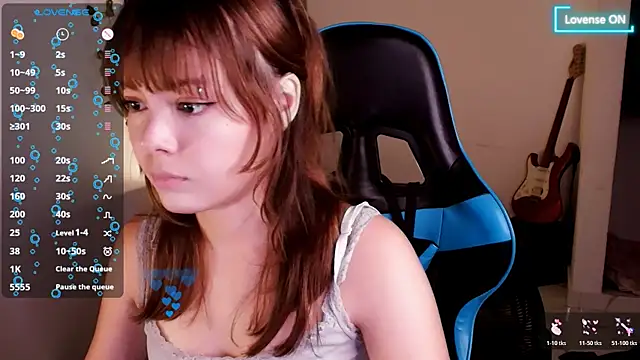 Snapshot of Vanilla_g1rl chatting on 11/05/25, 02:22 Vanilla g1rl online show from 11/05/25, 02:22