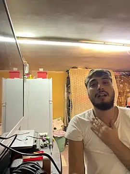 Bello98sud online show from 10/25/25, 04:13