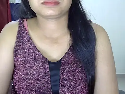 Snapshot of priya_patel chatting on 04/17/26, 12:52 priya patel online show from 04/17/26, 12:52