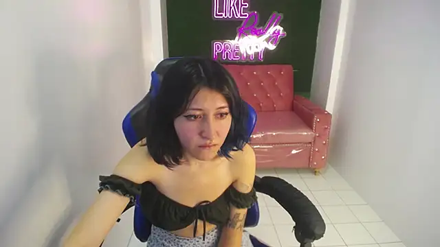 Snapshot of lissacatty_t chatting on 03/15/25, 04:54 lissacatty t online show from 03/15/25, 04:54