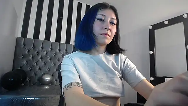 Snapshot of lissacatty_t chatting on 03/21/25, 10:17 lissacatty t online show from 03/21/25, 10:17