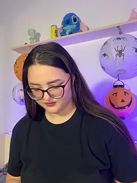 MiraLuccian online show from 10/18/25, 07:03