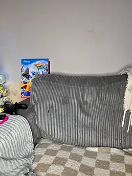 Snapshot of Saucy-Serenity chatting on 11/30/25, 09:19 Saucy-Serenity online show from 11/30/25, 09:19