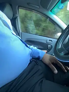 Snapshot of dam-her-boy chatting on 10/14/25, 02:23 dam-her-boy online show from 10/14/25, 02:23