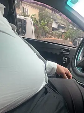 dam-her-boy online show from 02/11/26, 11:15