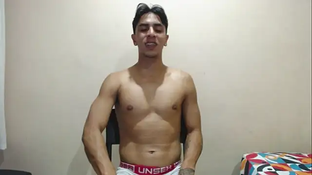 Monkey uchiha777 online show from 09/11/25, 02:33