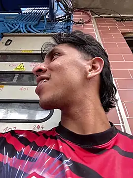 Monkey uchiha777 online show from 09/28/25, 06:35