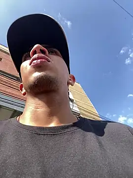 Monkey uchiha777 online show from 12/21/25, 07:43