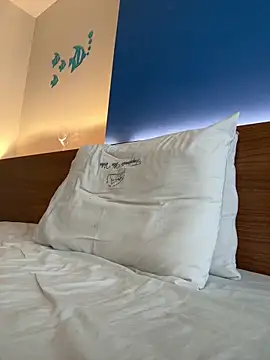 Elen online show from 04/07/26, 10:37