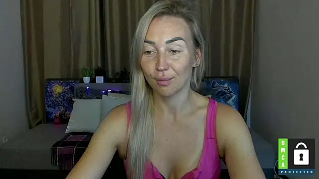 Snapshot of Kiss_julli88I chatting on 09/23/25, 05:27 Kiss julli88I online show from 09/23/25, 05:27