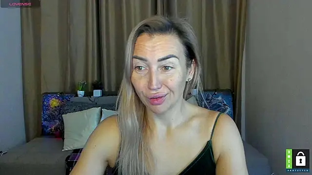 Kiss julli88I online show from 11/25/25, 06:30