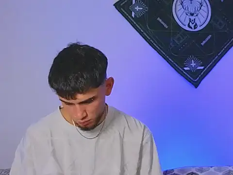 samevansx  online show from 10/23/25, 09:57