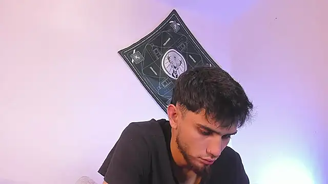 samevansx  online show from 04/30/26, 08:15