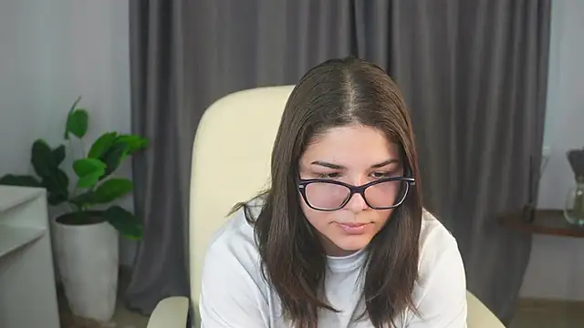 FloraBanford online show from 03/17/25, 11:10