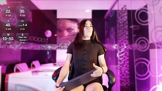 Small Hot19 online show from 03/28/26, 11:10