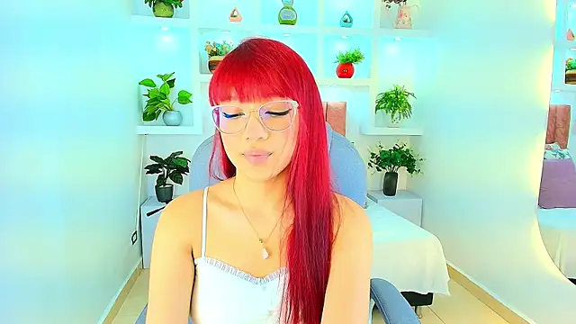 Snapshot of sharon_rosse__ chatting on 12/16/25, 12:32 sharon rosse online show from 12/16/25, 12:32