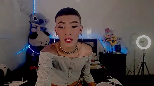 Snapshot of KimberlyXtreme chatting on 09/10/25, 02:22 KimberlyXtreme online show from 09/10/25, 02:22