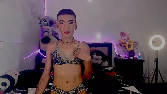 Snapshot of KimberlyXtreme chatting on 09/10/25, 11:38 KimberlyXtreme online show from 09/10/25, 11:38