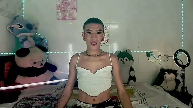 Snapshot of KimberlyXtreme chatting on 09/25/25, 08:01 KimberlyXtreme online show from 09/25/25, 08:01