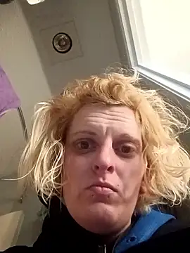 KITTYBOOBOOFUXX online show from 12/04/25, 03:49