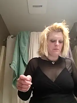 KITTYBOOBOOFUXX online show from 02/17/26, 09:28