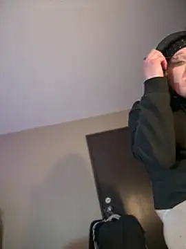 KITTYBOOBOOFUXX online show from 04/03/26, 06:33