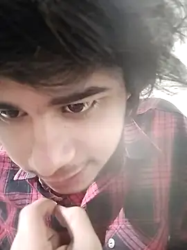 Snapshot of Young_couple6969 chatting on 03/21/25, 09:12 Young couple6969 online show from 03/21/25, 09:12