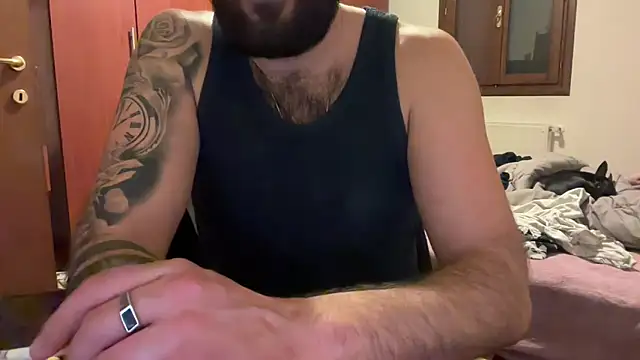 Snapshot of maialinofriuli chatting on 03/06/25, 01:05 maialinofriuli online show from 03/06/25, 01:05