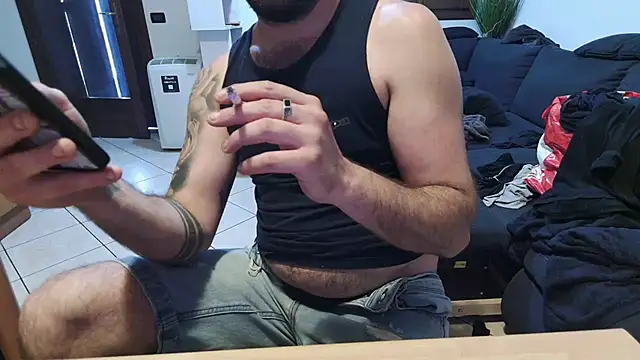 Snapshot of maialinofriuli chatting on 09/09/25, 04:39 maialinofriuli online show from 09/09/25, 04:39