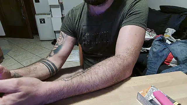 Snapshot of maialinofriuli chatting on 09/14/25, 03:16 maialinofriuli online show from 09/14/25, 03:16