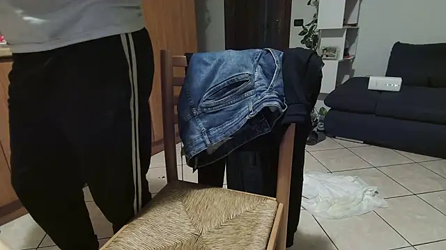 Snapshot of maialinofriuli chatting on 10/24/25, 12:08 maialinofriuli online show from 10/24/25, 12:08