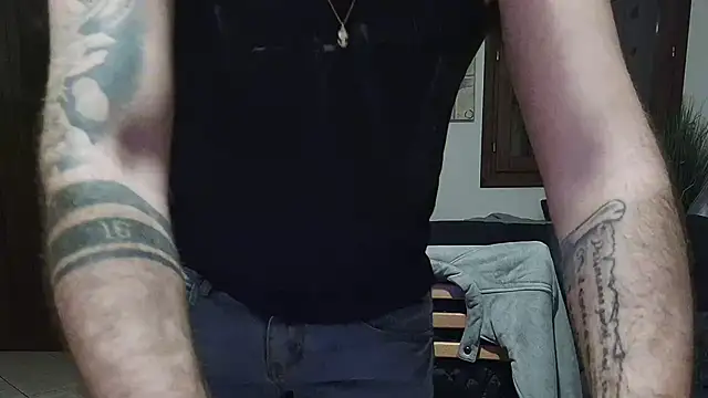 Snapshot of maialinofriuli chatting on 11/04/25, 11:26 maialinofriuli online show from 11/04/25, 11:26