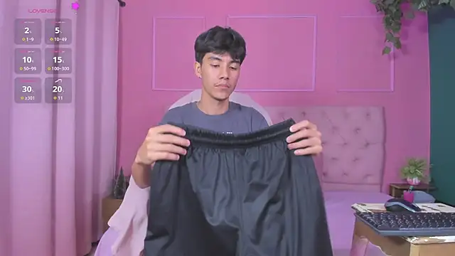 SHADY STONE online show from 01/07/26, 06:05