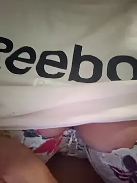 Snapshot of natenquetoi69 chatting on 11/11/25, 09:53 natenquetoi69 online show from 11/11/25, 09:53