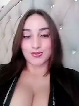 Snapshot of KARINA_FLOWER_ chatting on 09/18/25, 08:11 KARINA FLOWER  online show from 09/18/25, 08:11