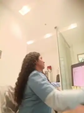 Snapshot of Paula6Colombia chatting on 02/21/26, 02:51 Paula6Colombia online show from 02/21/26, 02:51