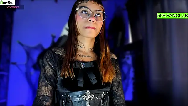 Snapshot of sofiafenty chatting on 10/12/25, 01:10 sofiafenty online show from 10/12/25, 01:10