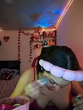 esmeralda jadees online show from 05/28/26, 08:28