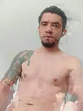 Snapshot of Andriofilit chatting on 09/23/25, 07:06 Andriofilit online show from 09/23/25, 07:06