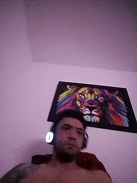 Snapshot of Andriofilit chatting on 01/16/26, 08:51 Andriofilit online show from 01/16/26, 08:51