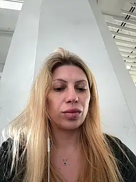 Snapshot of Alicedream5 chatting on 03/16/25, 08:54 Alicedream5 online show from 03/16/25, 08:54