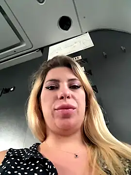 Snapshot of Alicedream5 chatting on 09/12/25, 03:34 Alicedream5 online show from 09/12/25, 03:34