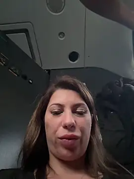 Snapshot of Alicedream5 chatting on 10/10/25, 03:22 Alicedream5 online show from 10/10/25, 03:22