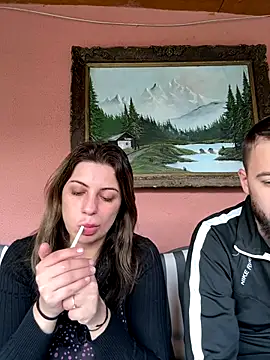 Snapshot of Alicedream5 chatting on 10/13/25, 12:05 Alicedream5 online show from 10/13/25, 12:05