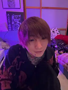 Snapshot of ryokunero chatting on 09/13/25, 04:29 ryokunero online show from 09/13/25, 04:29